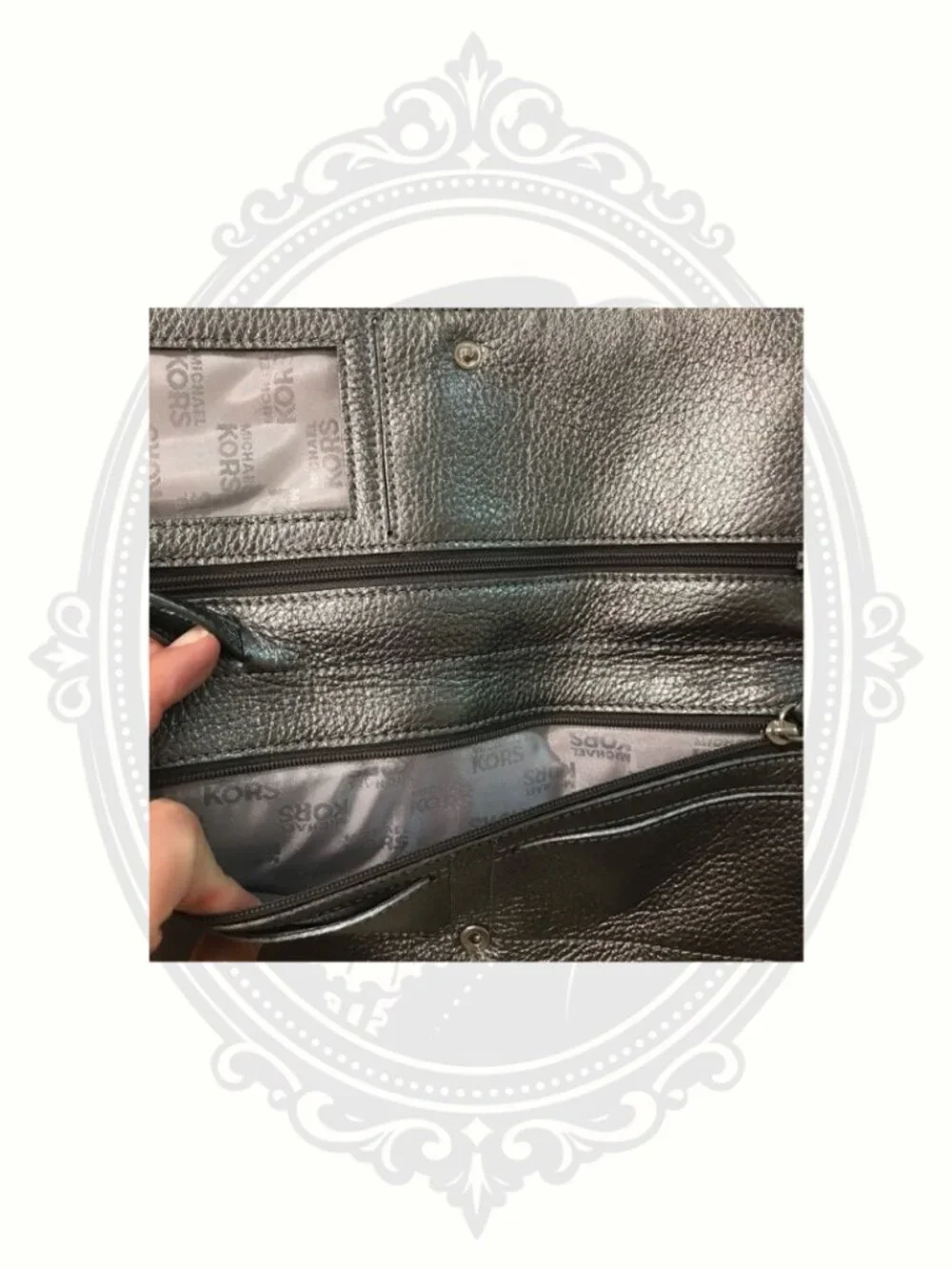 Authentic Michael Kors MK Pebbled Leather Continental Wristlet Wallet